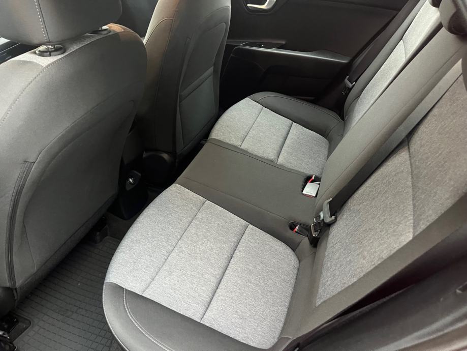 KIA STONIC 1.2 URBAN+ M/T POKLON KASKO! - Slika 8