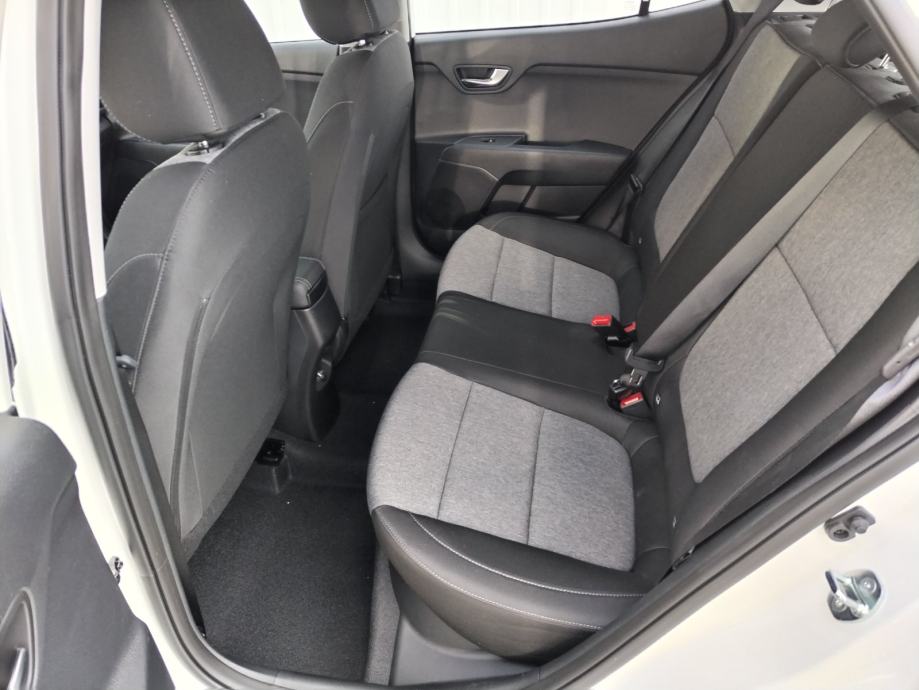 KIA STONIC 1,2 GAS LX URBAN+ M/T POKLON KASKO! - Slika 12
