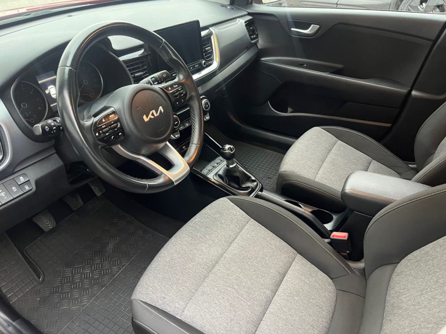 KIA STONIC 1.2 URBAN+ M/T POKLON KASKO! - Slika 7