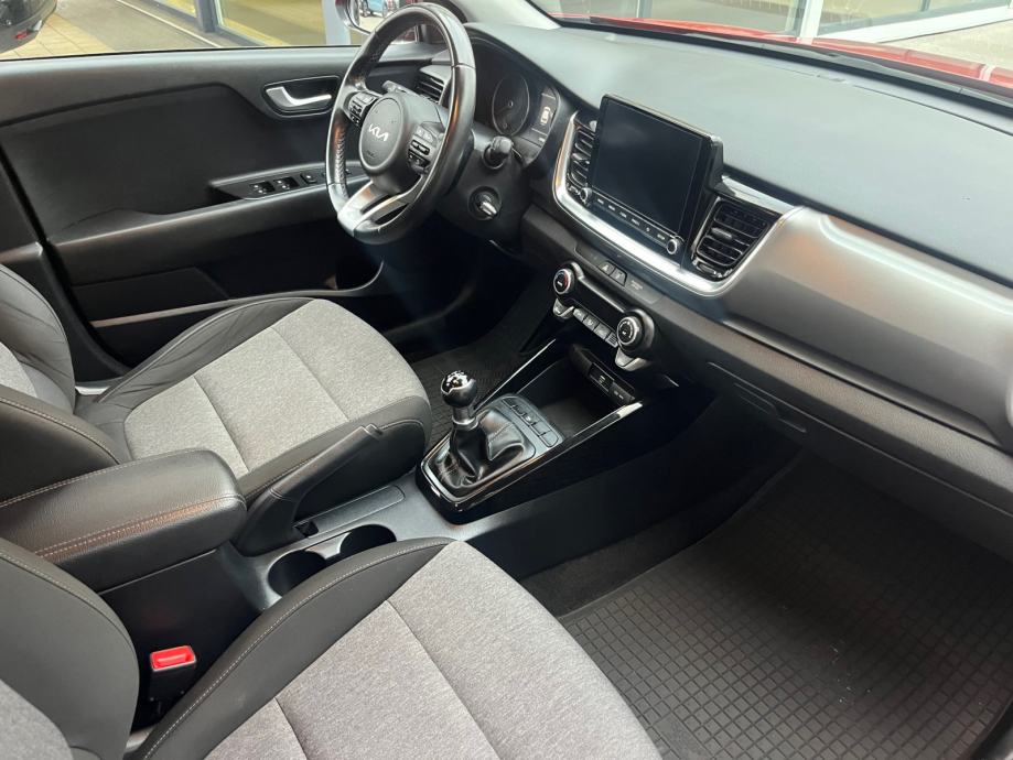 KIA STONIC 1.2 URBAN+ M/T POKLON KASKO! - Slika 9